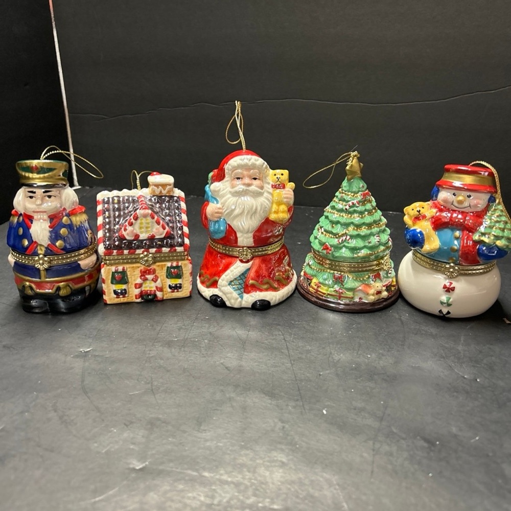 Holiday Ceramic Ornaments music